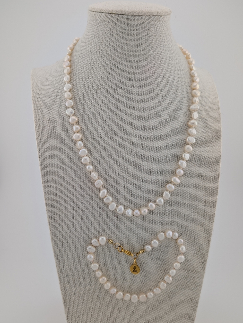 Hand Knotted Pearl Necklace & Bracelet - Artisan Jewelry - F006 - Picture 9 of 9